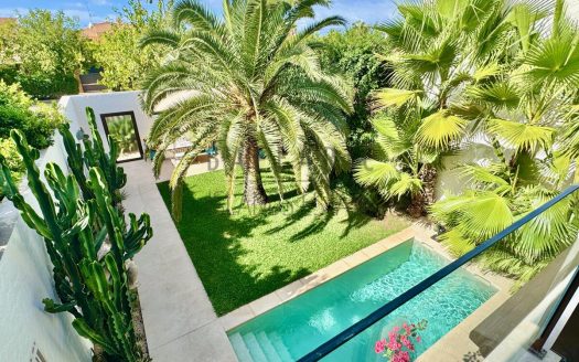 Garden View Upper Floor