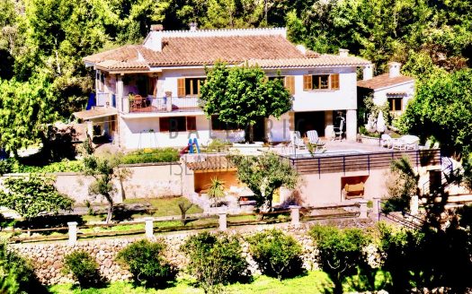 Overview Main House