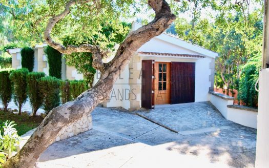 Tiny House:Garage_1